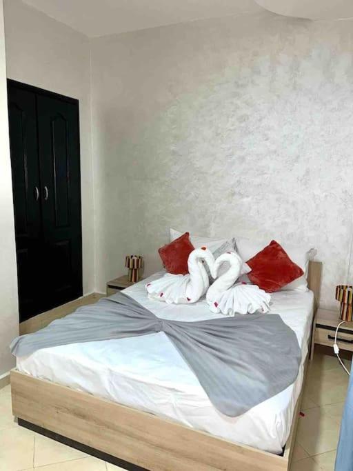Appartement Haut Standing 3 Chambres Avec Terasse Quartier Gueliz Hivernage A Marrakech I19 Marrakesch Exterior foto